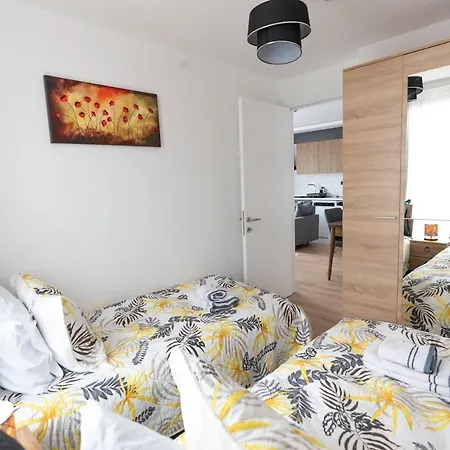 Relaxing Getaway Serene 2br Apt アパート *
