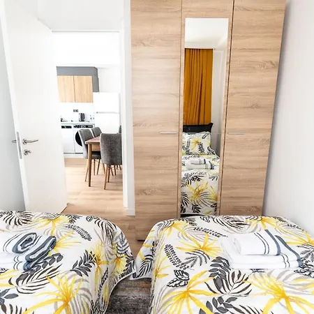 Relaxing Getaway Serene 2br Apt